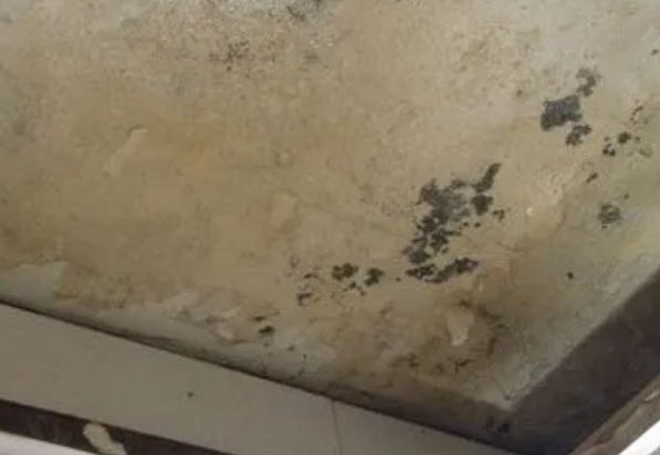 福海阳台漏水维修公司分享下福海卫生间渗水维修需要注意哪些问题。